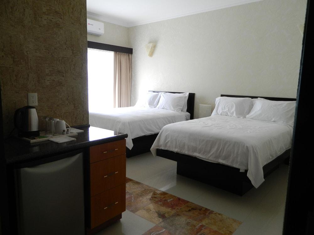 מרידה Hotel Palacio Maya מראה חיצוני תמונה